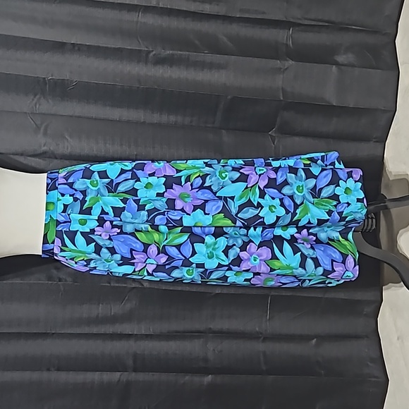 K.T. McKenzie Dresses & Skirts - Vintage floral print maxi skirt!